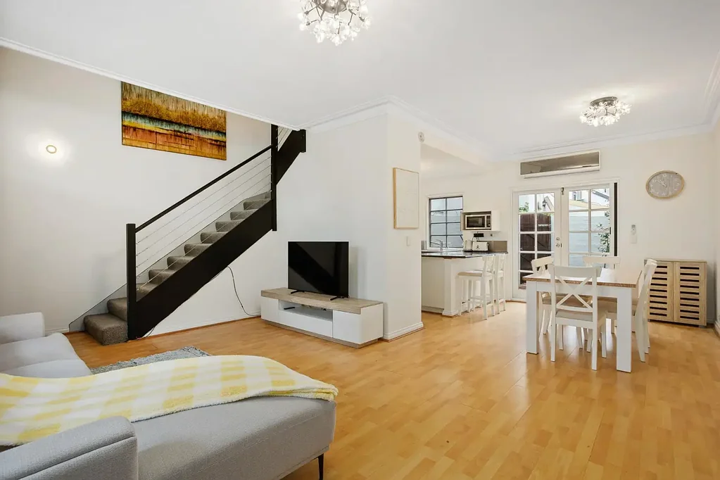 East Perth 2બેડરૂમ Stylish Inner-City Living – Iconic Paddington-Style Terrace