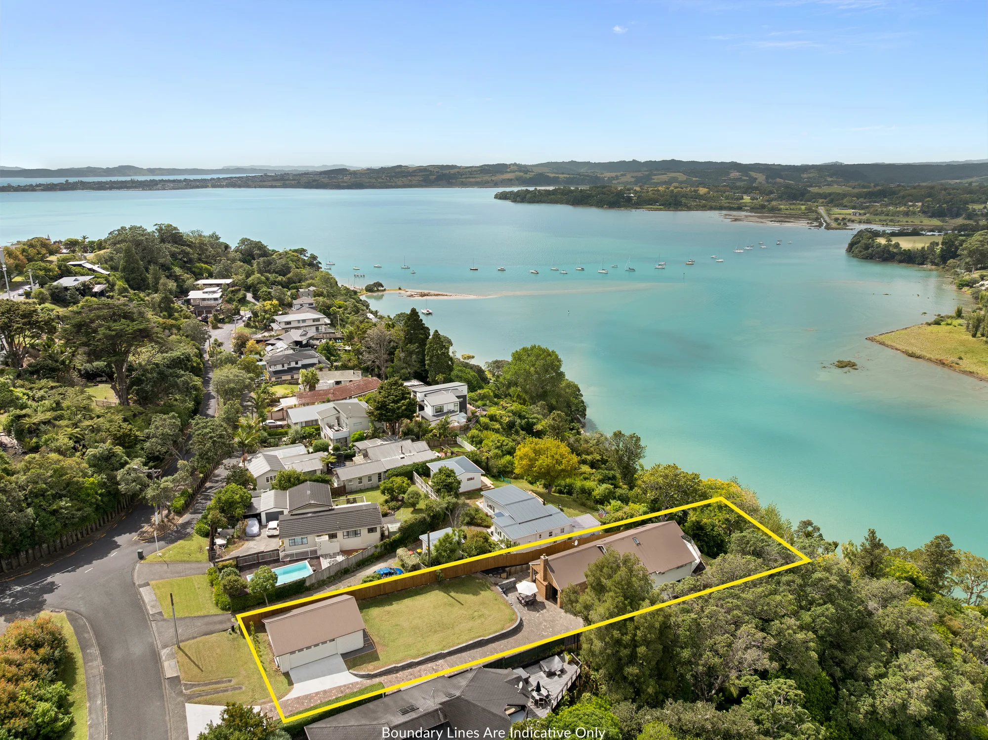 Shelly Park 4 Slaapkamer Estuary Views & Exceptional Design