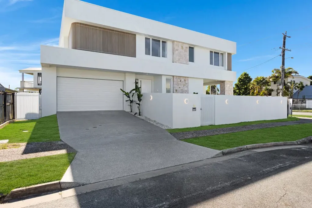 Pet-Friendly Paradise by the Beach – Brand New Coastal Home in Palm Beach!