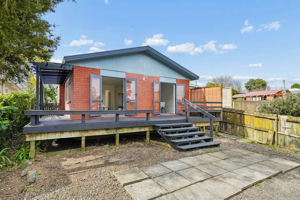 165 Whitney Street, Blockhouse Bay, Auckland City, Auckland Great Area