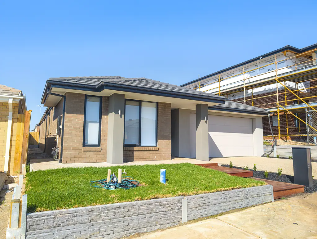 Clyde North 5Habitaciones Luxurious Family Living at 21 Willey Road, Clyde North