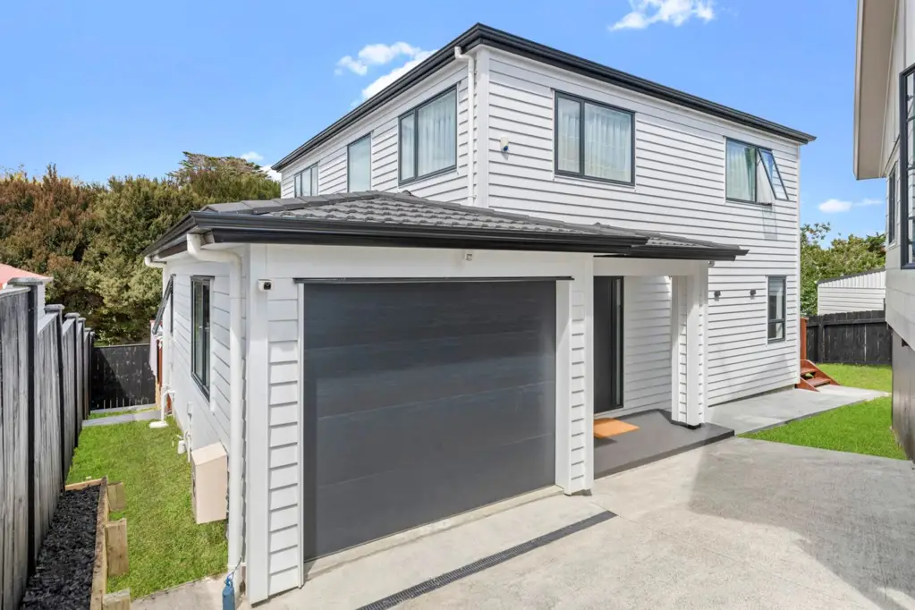 Botany Downs 5Zimmer Needs Sold in Two Weeks