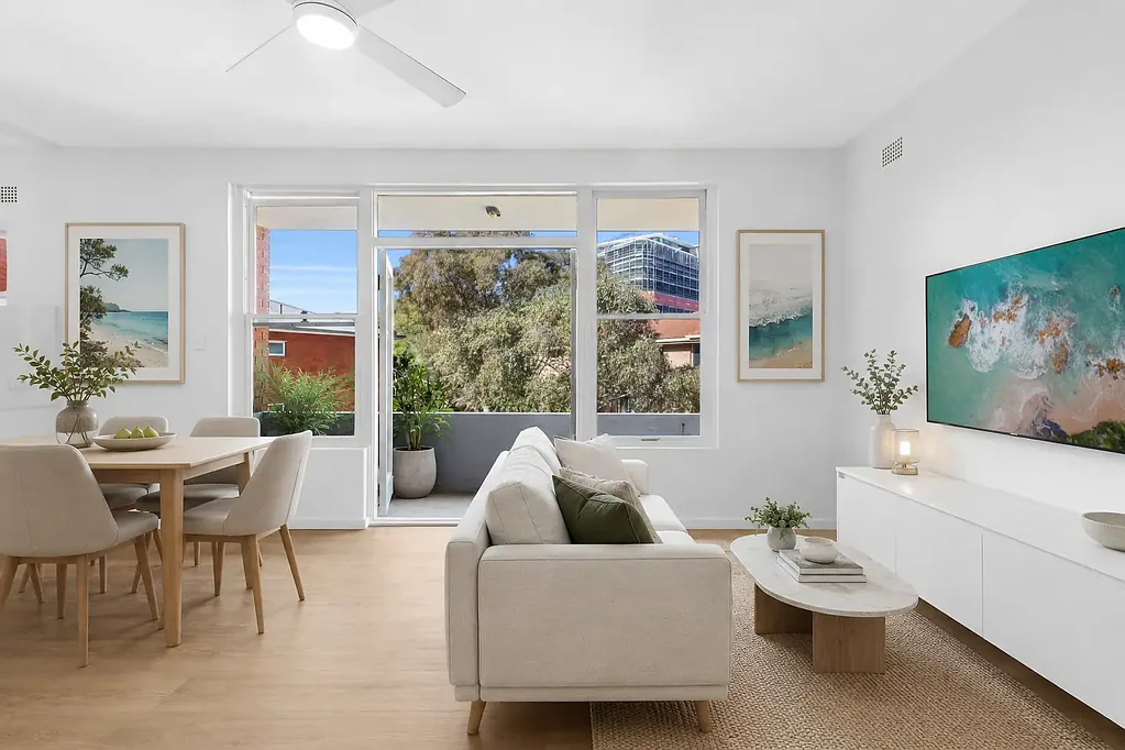 Cronulla 2ห้องนอน Fully Renovated Beachside Lifestyle in a Central Position