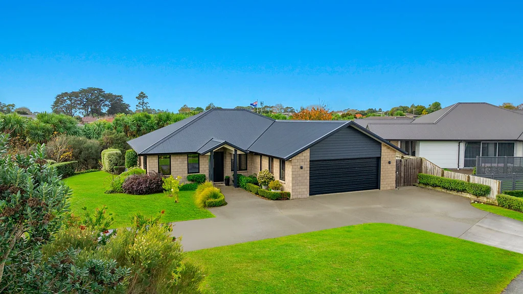Patumahoe 4 Bedroom Modern Family Living with Space, Style & Serenity!