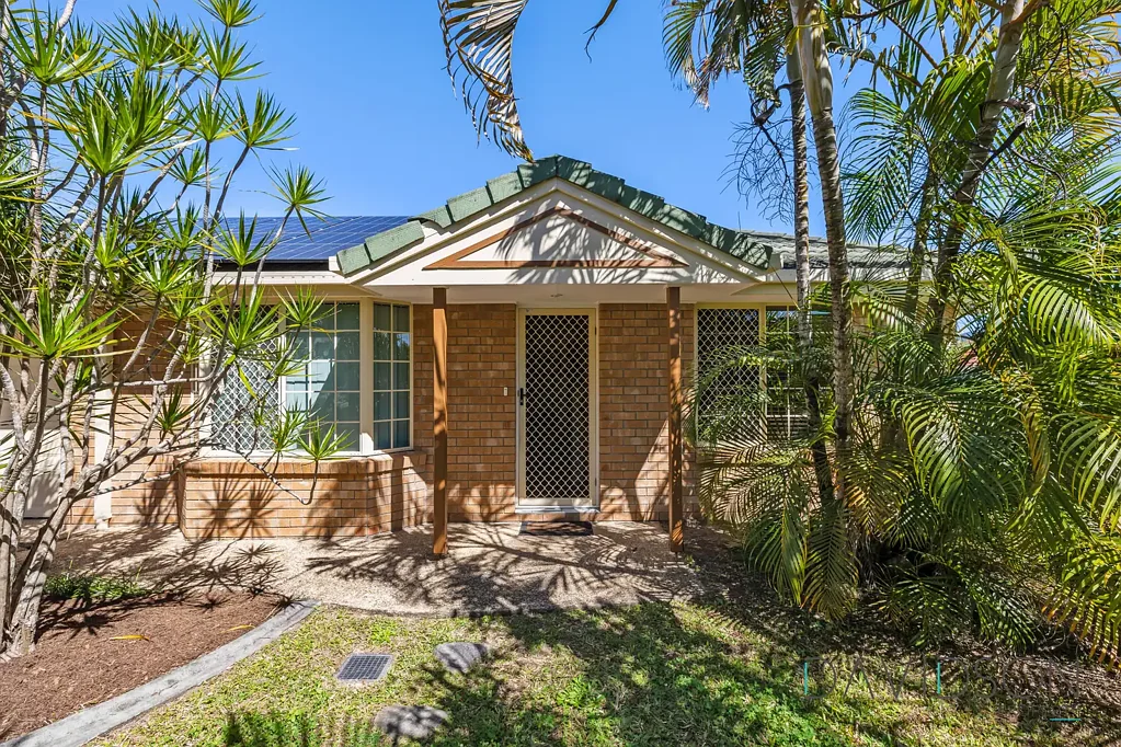 Spacious 5-Bedroom Family Home with Large Outdoor Entertaining Area & 10KW Solar