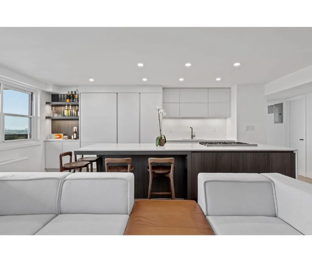 Address Withheld, Carlingford, NSW 2118, 3 Bedrooms, 3 Bathrooms, Apartment