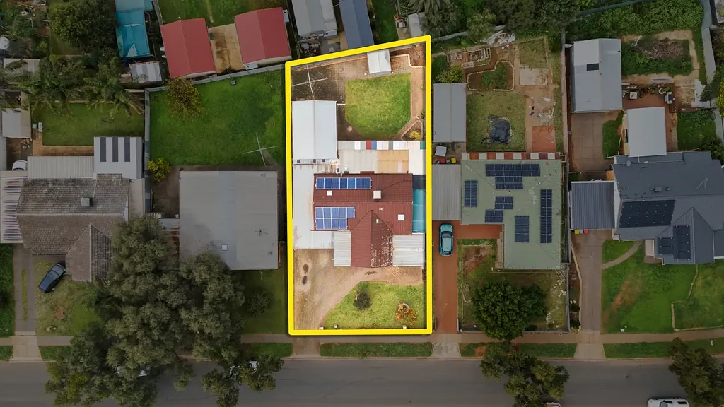 Elizabeth Downs 3غرفة نوم First Home, Next Project or Future Development Opportunity!