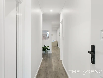 8 Mercury Street, Treeby, WA 6164, 4 phòng ngủ, 2 phòng tắm, House