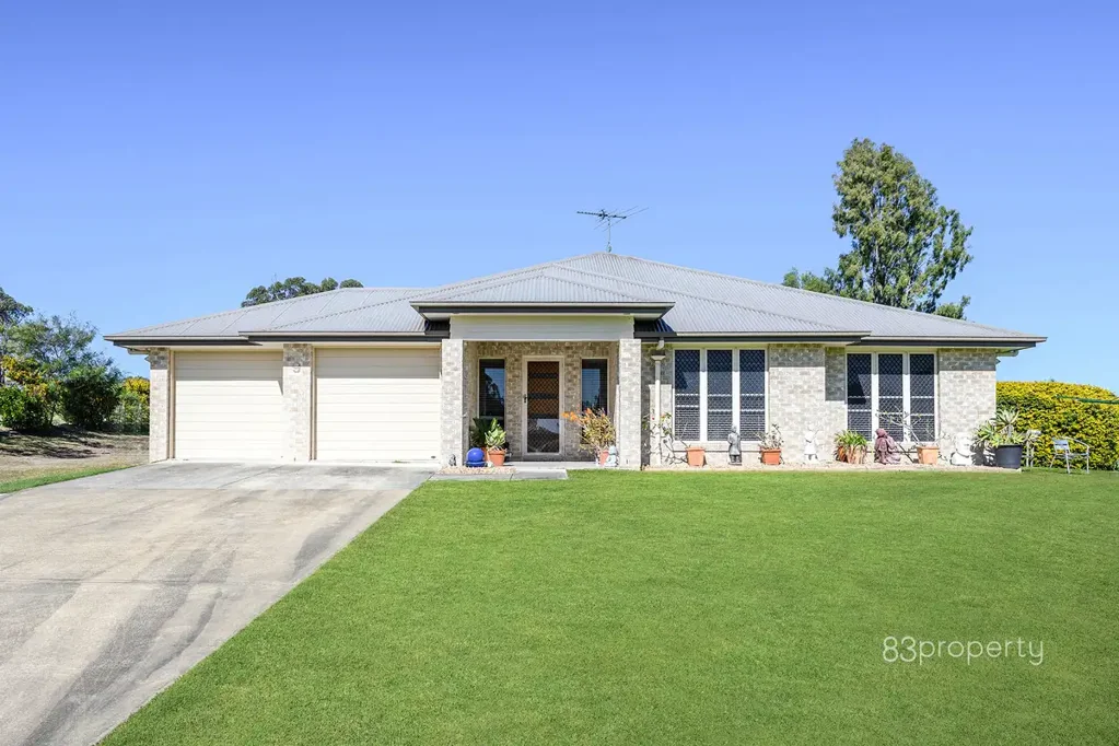 9 Horton Place, Regency Downs, QLD 4341