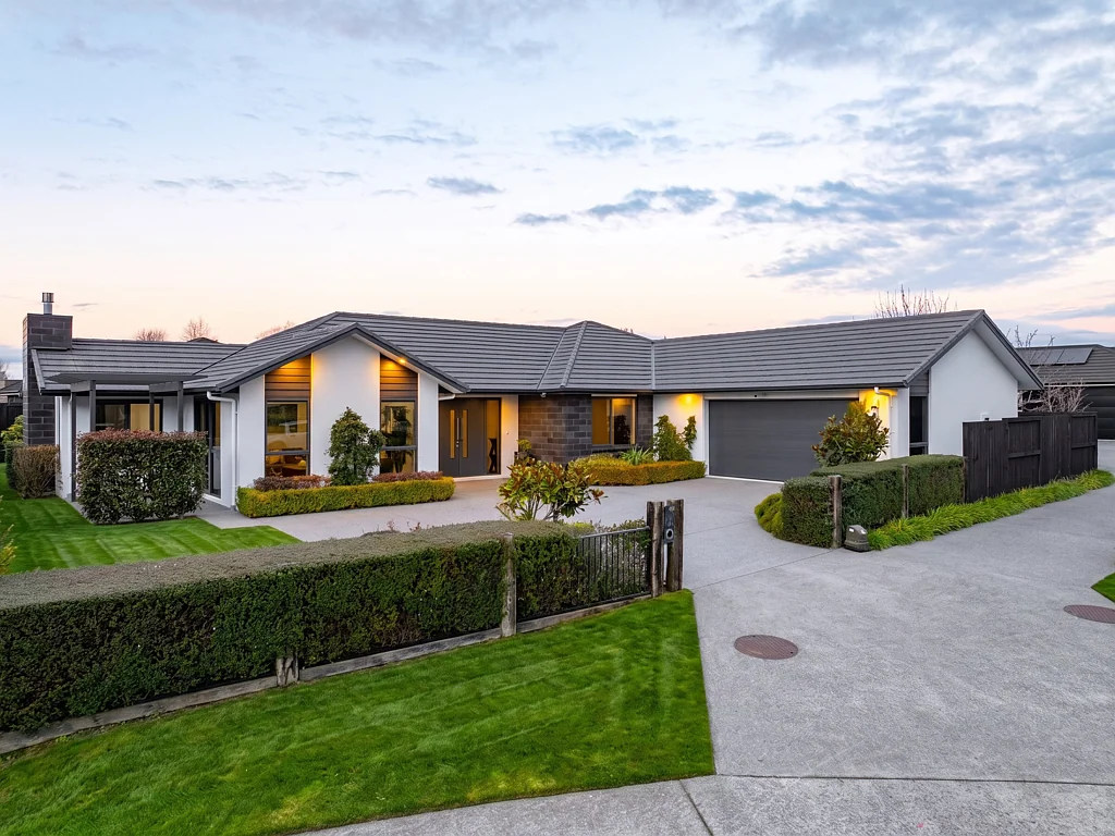 Flagstaff 5房  Exceptional Living