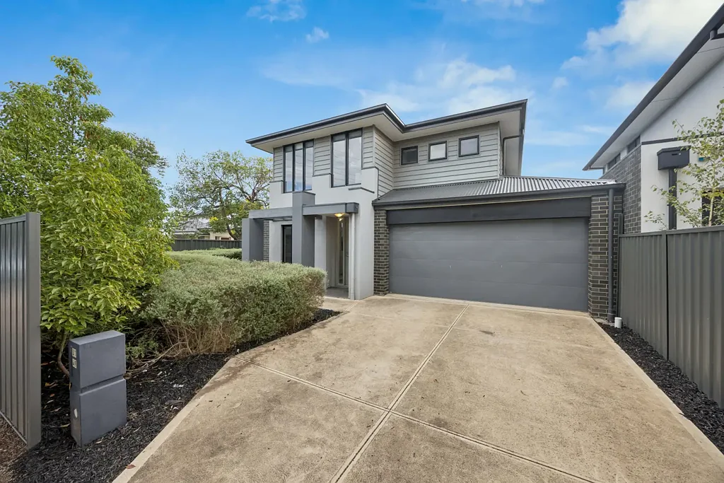 Felixstow 3침실 Elegant Torrens-Titled Living in a Prime Felixstow Pocket