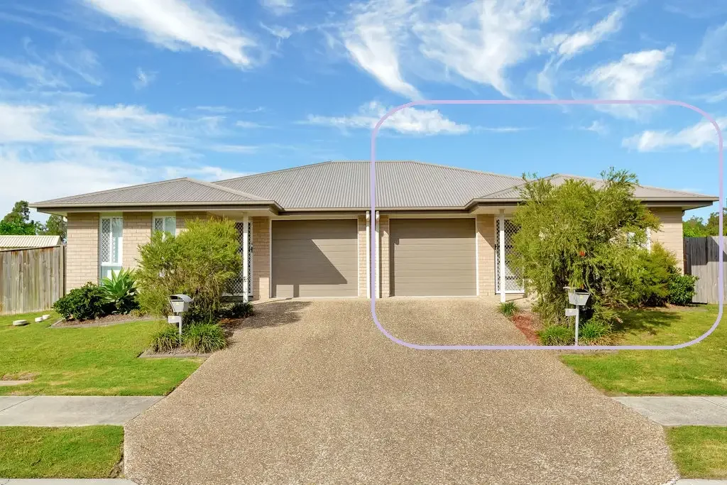 Beautifully Presented Duplex Opposite Parklands - Modern, Comfortable & Move-In Ready