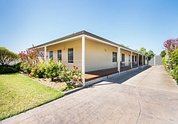 7 Farrell Rd, North Beach