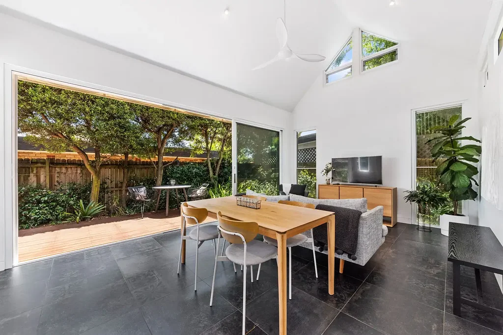 Beautifully Built, Fully Furnished Cottage in the Heart of Cammeray