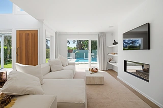 32 Raymond Street, Point Chevalier, Auckland City