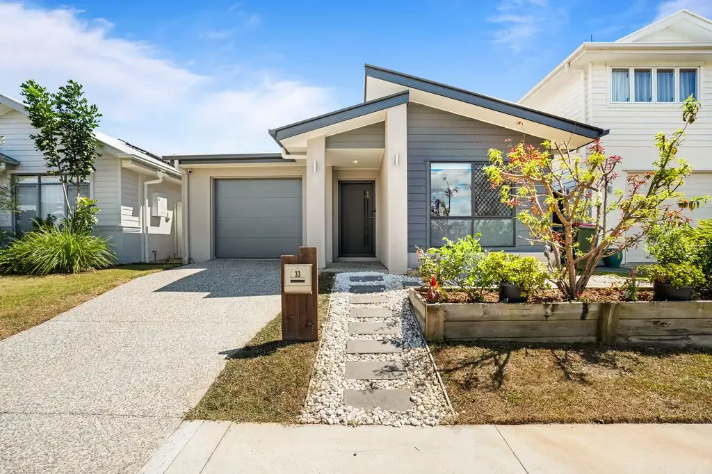 33 Cape Barren Circuit, Banya, QLD 4551