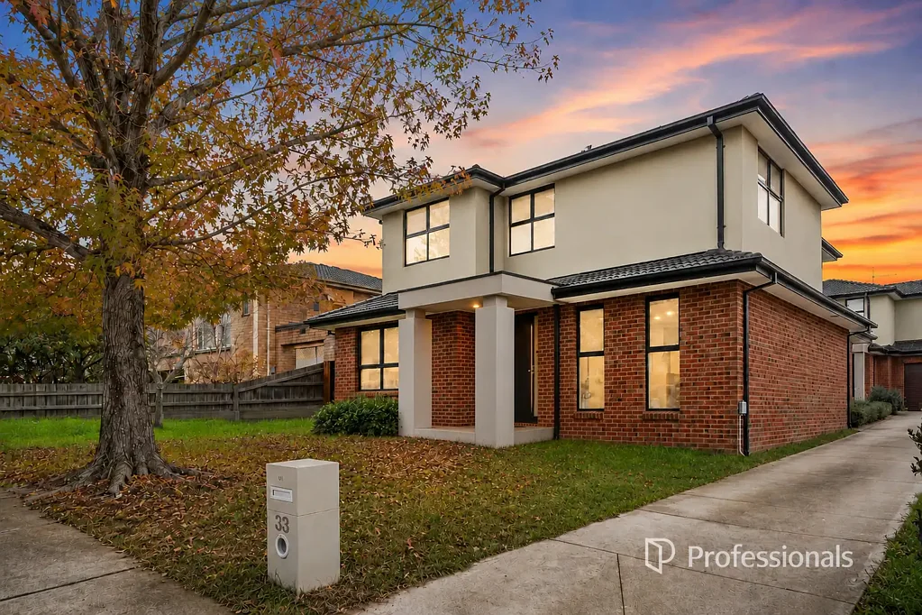 Burwood 4غرفة نوم Modern 4-Bedroom Townhouse Offering Lifestyle, Space & Outstanding Convenience