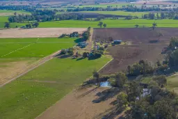 Settlement Bridge Road, Canowindra