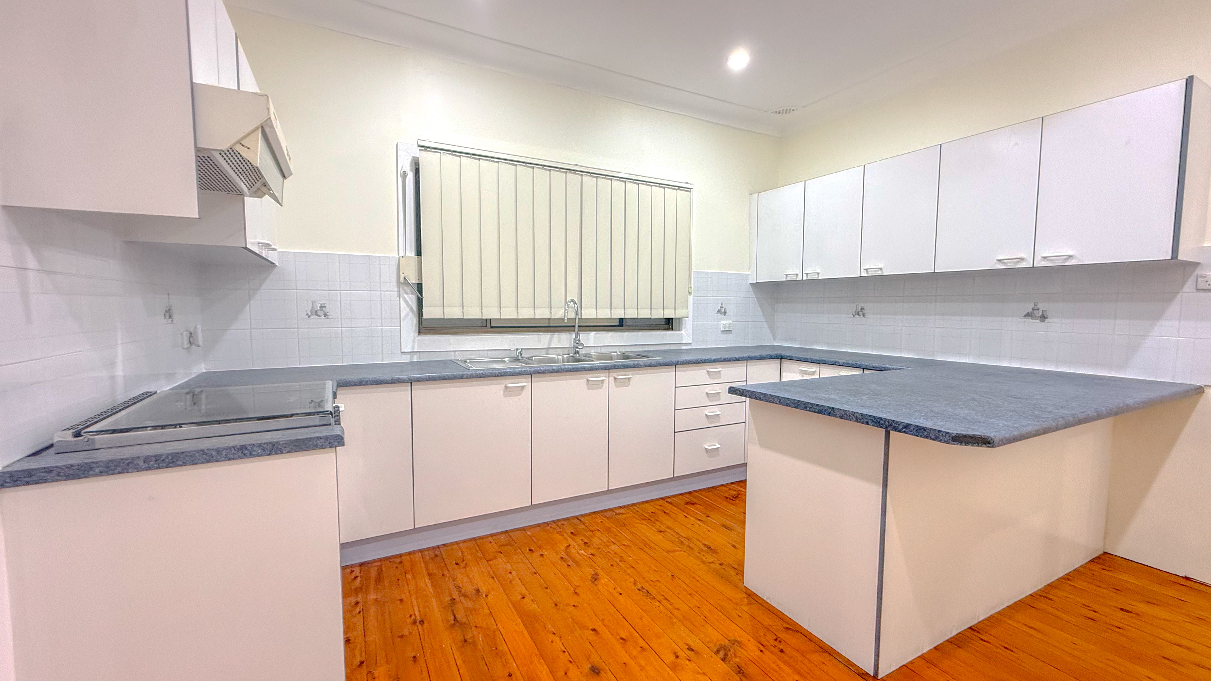 47 FERNGROVE RD, CANLEY HEIGHTS NSW 2166, 0 침실, 0 욕실, House