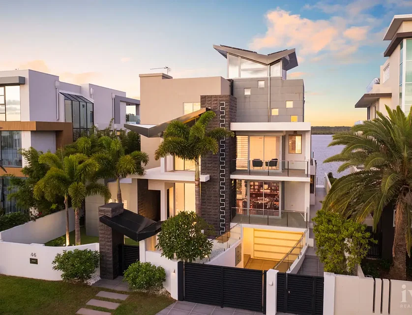 46 Knightsbridge Parade East, Paradise Point, Gold Coast, 5 chambres, 5 salles de bain, House