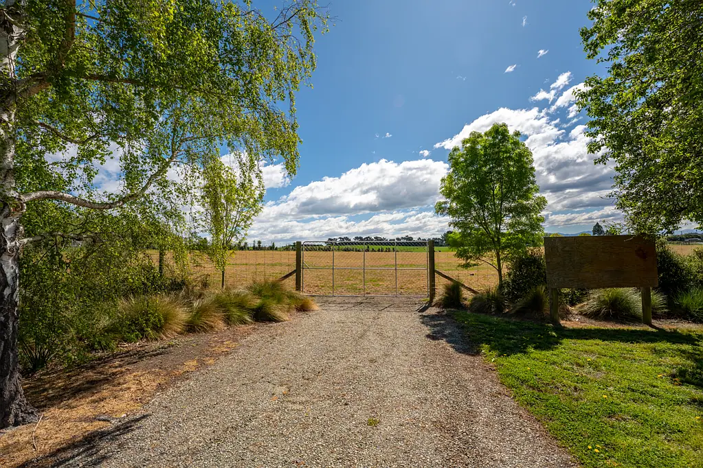 Timaru Central  Distinctive Bare Land Lifestyle Sections