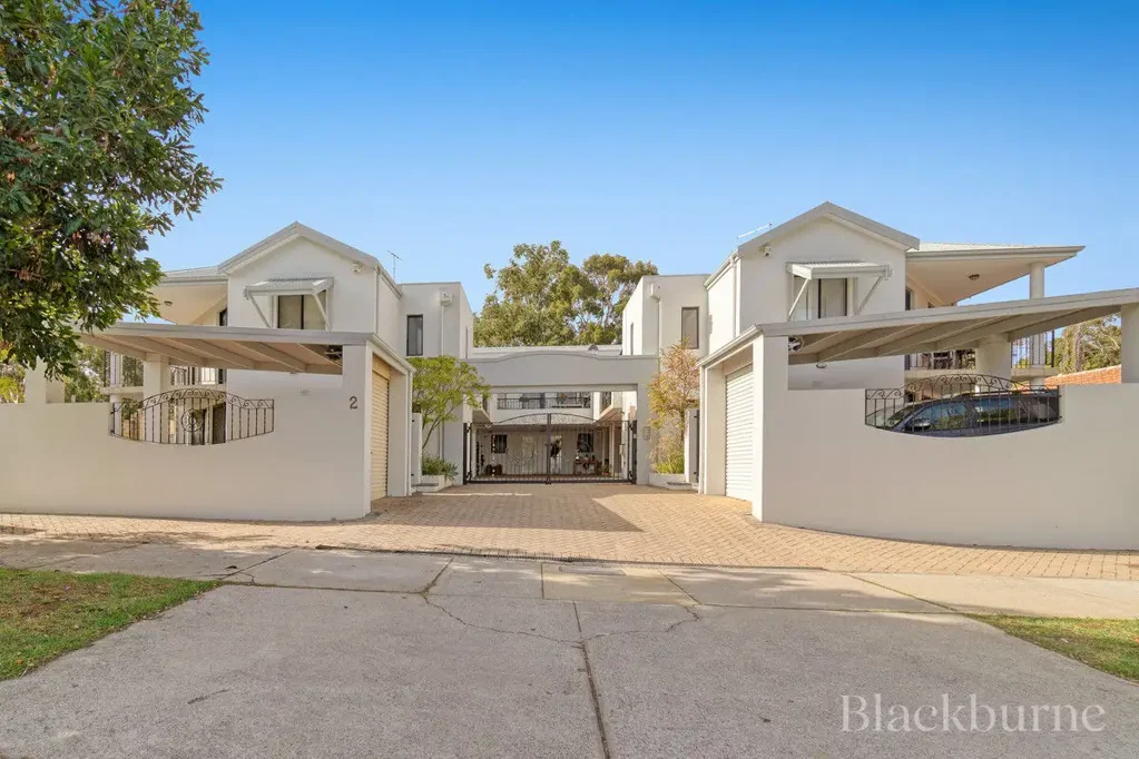 2/2 White Place, Subiaco, WA 6008