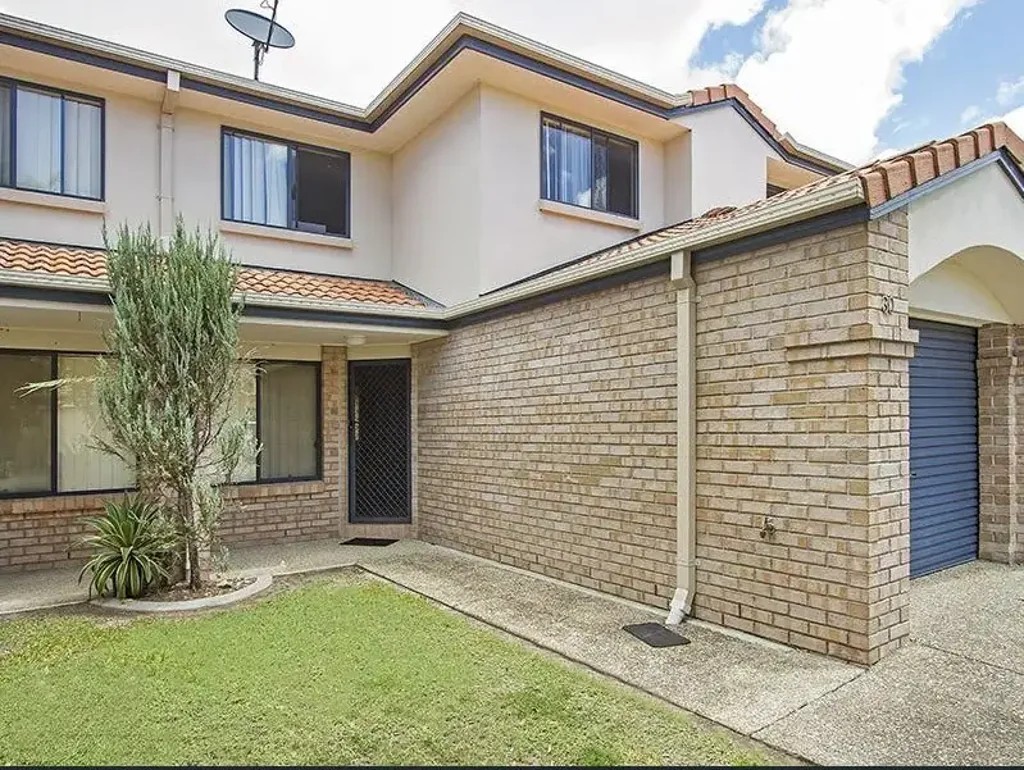 30/2 Bos Drive, Coomera, QLD 4209