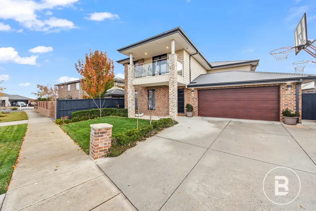 Alfredton 4 Bedroom LUXURY GOLF COURSE LIVING IN THE HEART OF INSIGNIA