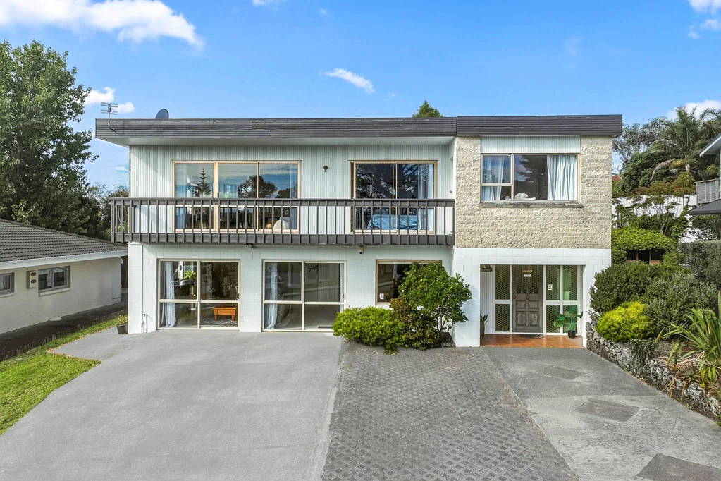 5 Jacaranda Avenue, Beach Haven, North Shore City, Auckland