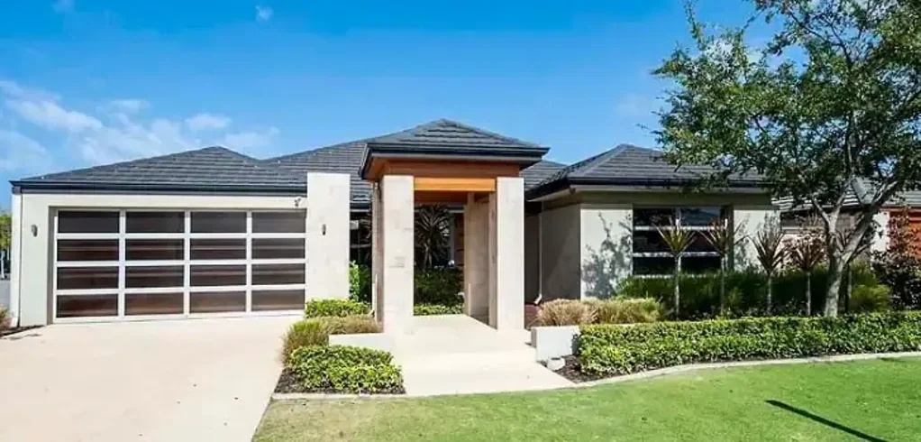 15 Jasper Way, Lakelands, WA 6180