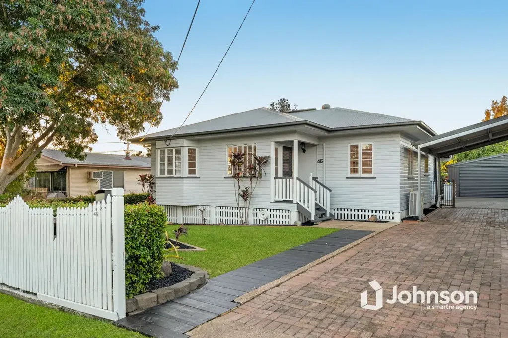 Eastern Heights 3 Slaapkamer immaculate Home with Pool and Shed!
