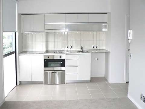 Lighter Quay Unfurnished Apartment