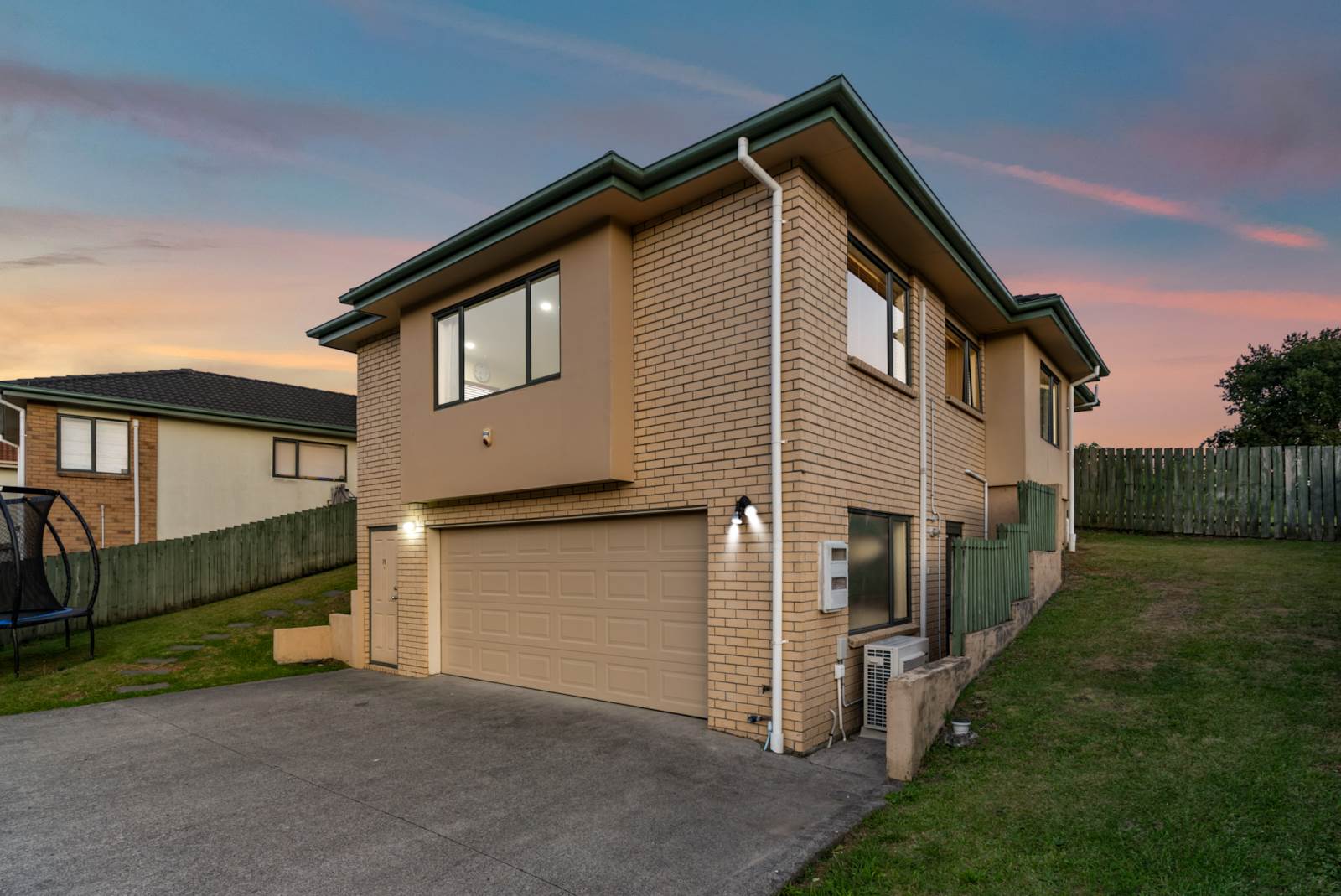 70 Garelja Road, Henderson, Auckland - Waitakere, 4 Bedrooms, 2 Bathrooms, House