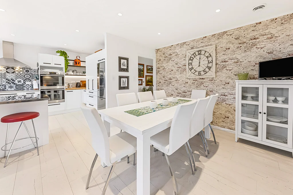 West Harbour 4Kwarto Single-Level Brick-Built Haven