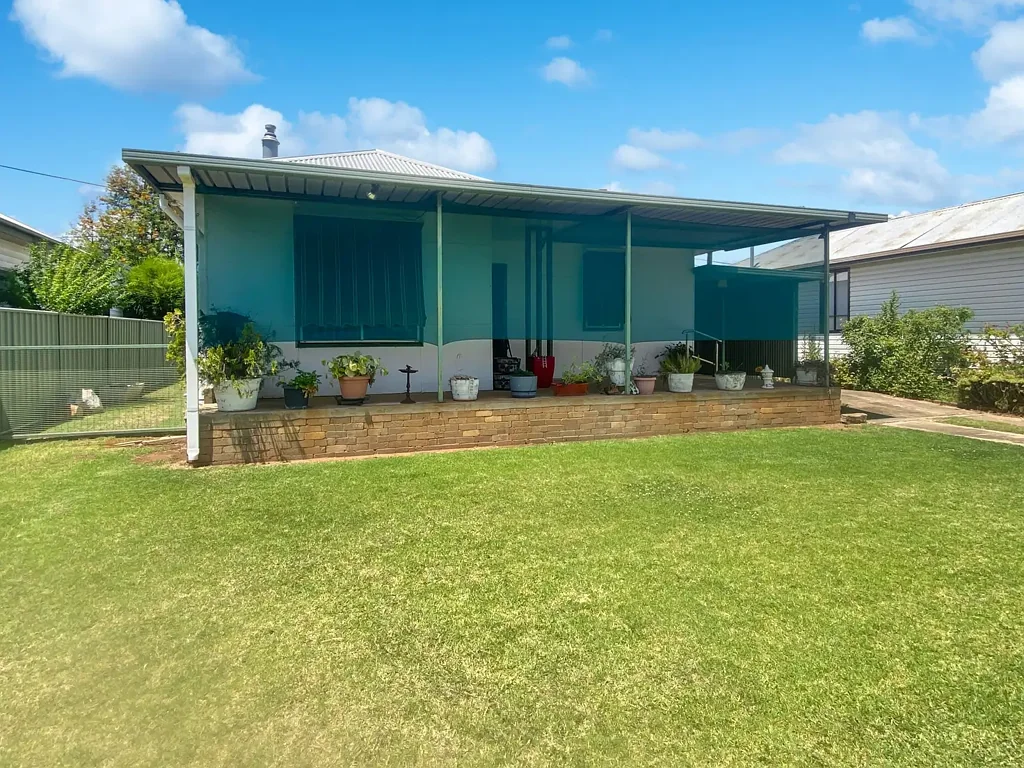 Leeton 3 Bedroom Family Home or Investment