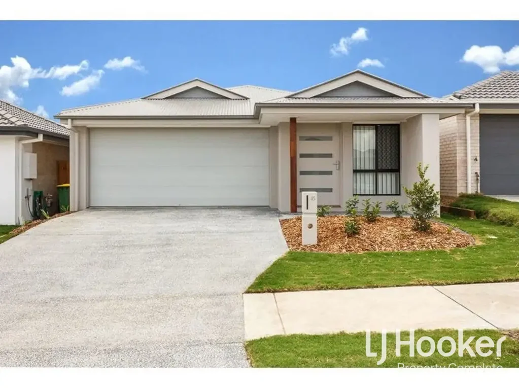 Modern Family Home with Stylish Finishes & Low-Maintenance L