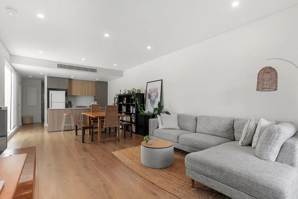 Marrickville 2Kwarto Smart executive living in lifestyle central