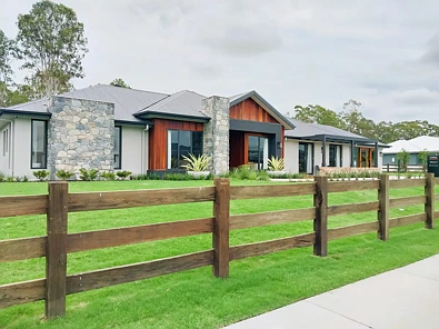Labas ng Bahay - Address Withheld, Brightview, QLD 4311