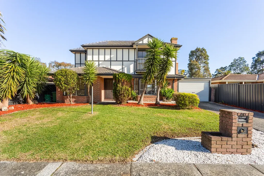 Narre Warren 4 Bedroom $ PRICE TO SELL  $  Stylishly Renovated Family Home with Investment Potential (STCA) in Prime Narre Warren Location!