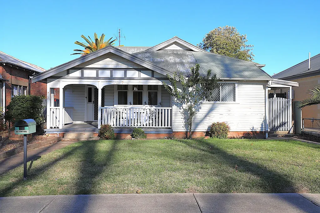 32 Cooper Street, Cootamundra, NSW 2590