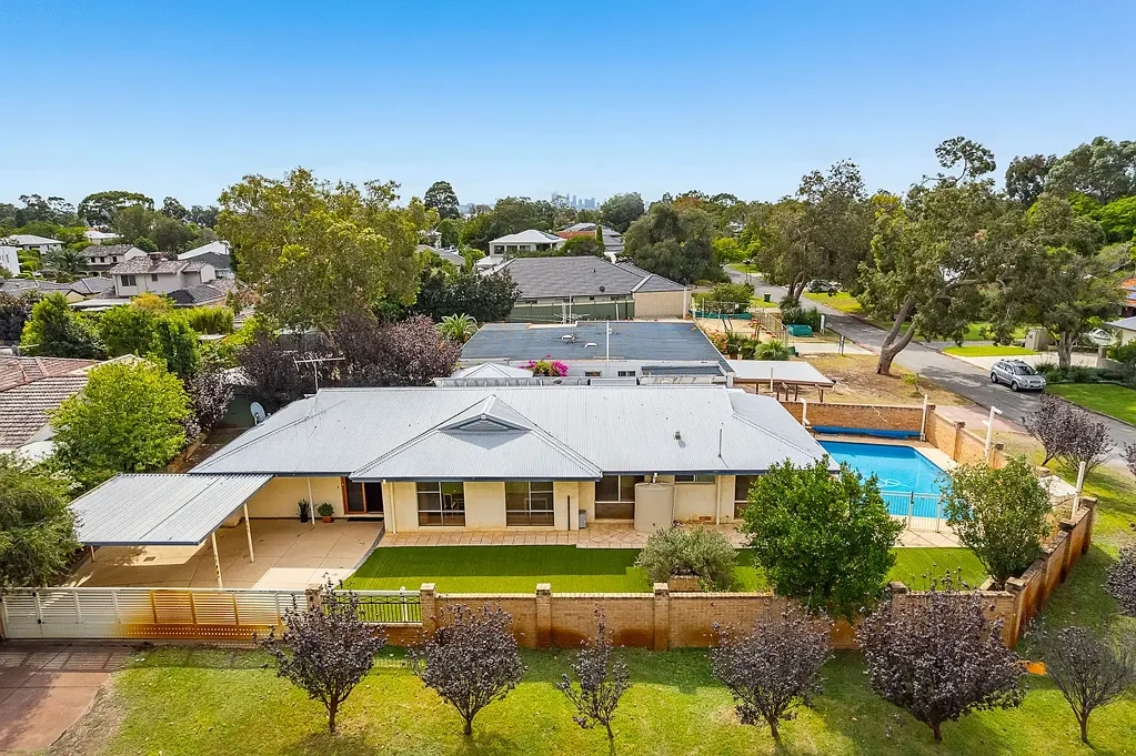 2 Morriett Street, Attadale, WA 6156