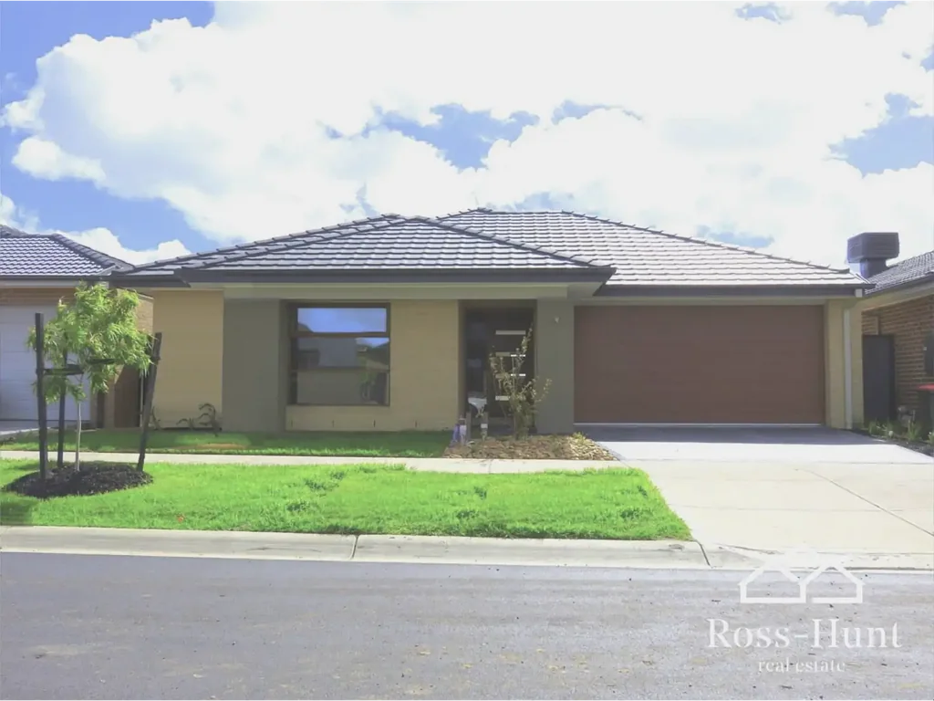 LUXURIOUS 4 BEDROOM FAMILY HOME