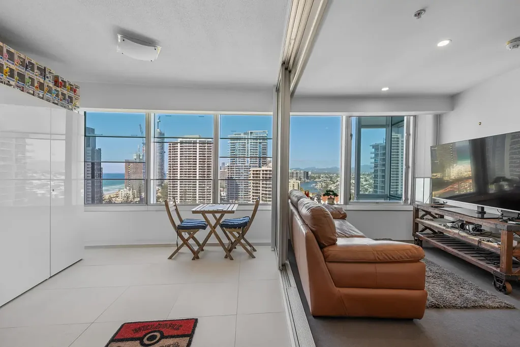 Surfers Paradise 2房  Iconic Q1 Apartment with Flexible Second Bedroom and Ocean Views
