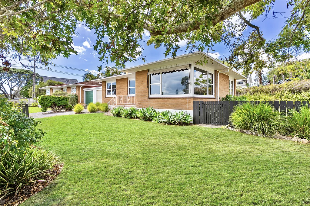 2/26 Jutland Road, Hauraki, North Shore City, Auckland