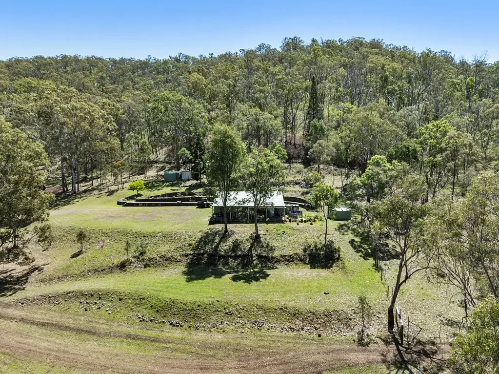221 Hendrie Road, Upper Pilton, QLD 4361