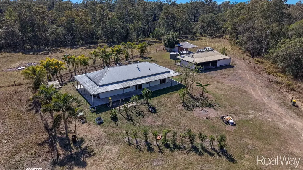 Redridge 4 Slaapkamer 73 Acres of Lifestyle, Water & Rural Opportunity