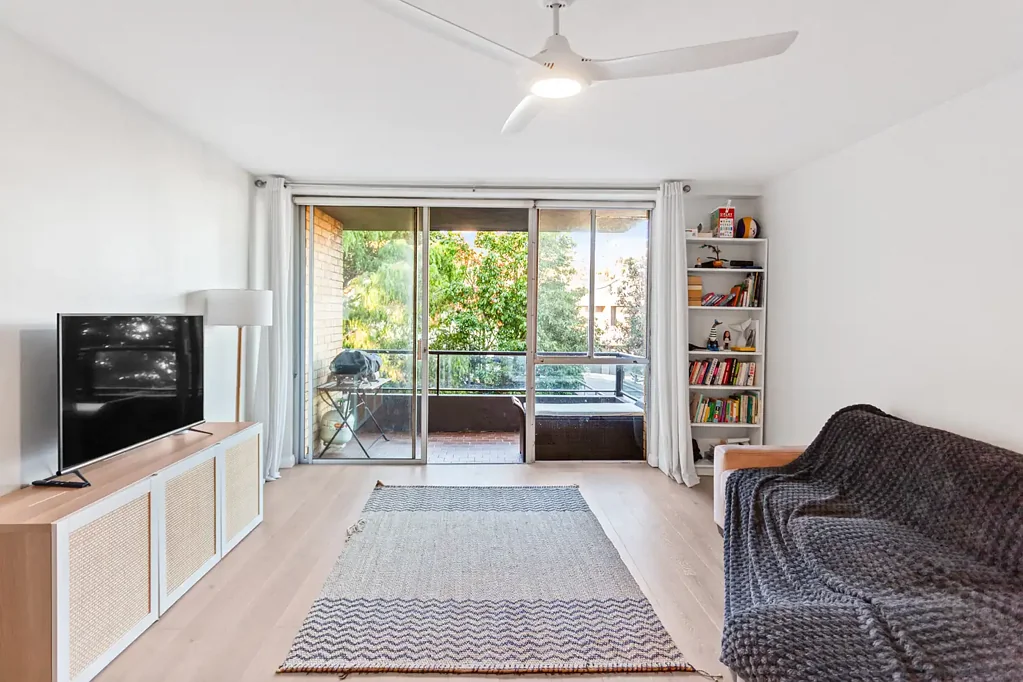 Coastal Comfort with Modern Finishes in North Bondi