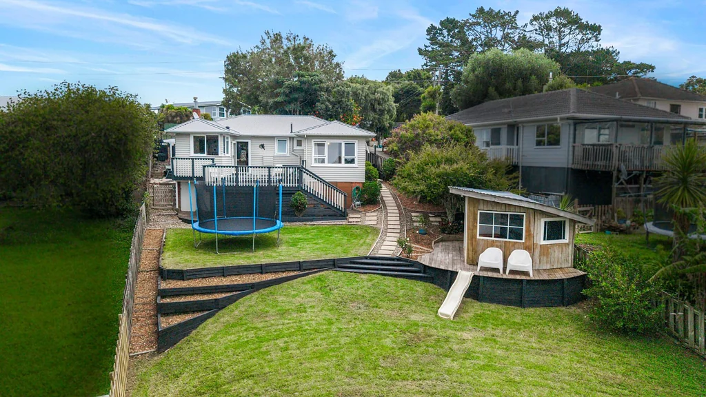 265 Sturges Road, Henderson, Waitakere City, Auckland