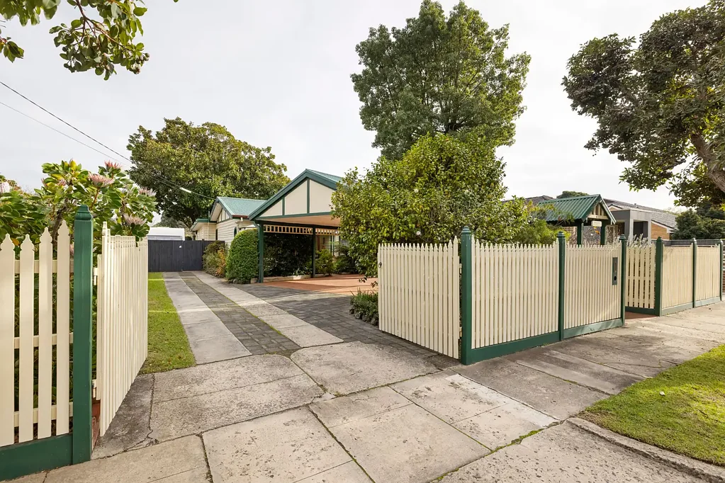 19 Campbell Street, Frankston, VIC 3199