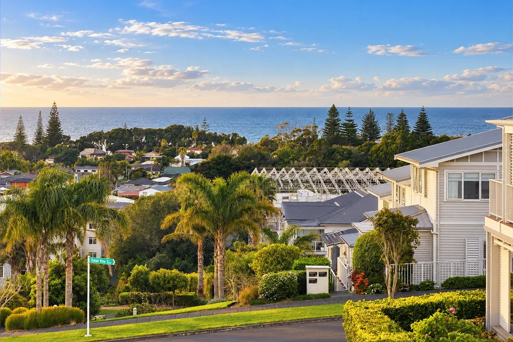 Orewa 2房  The View. The Lifestyle. The Address.